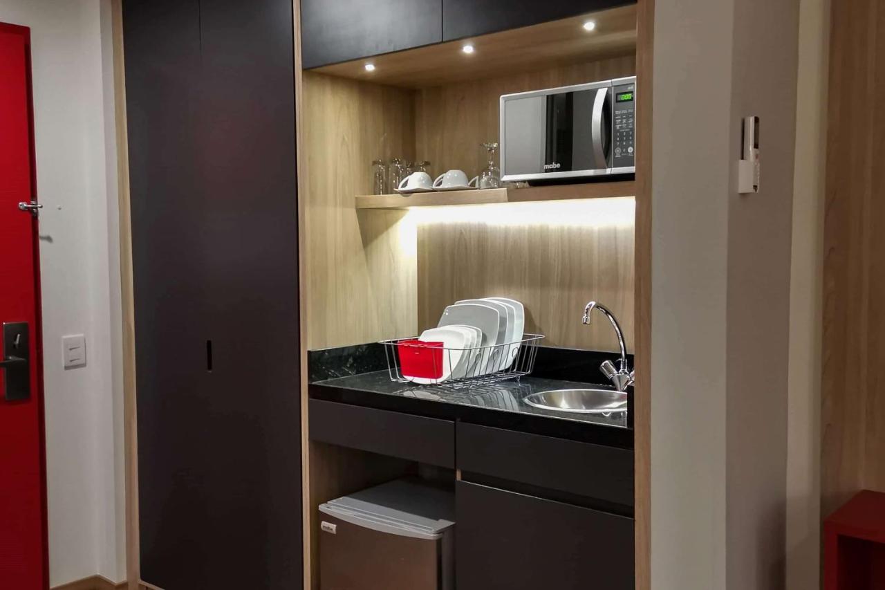 Hotel Ramada Encore By Wyndham Guadalajara Aeropuerto 4*