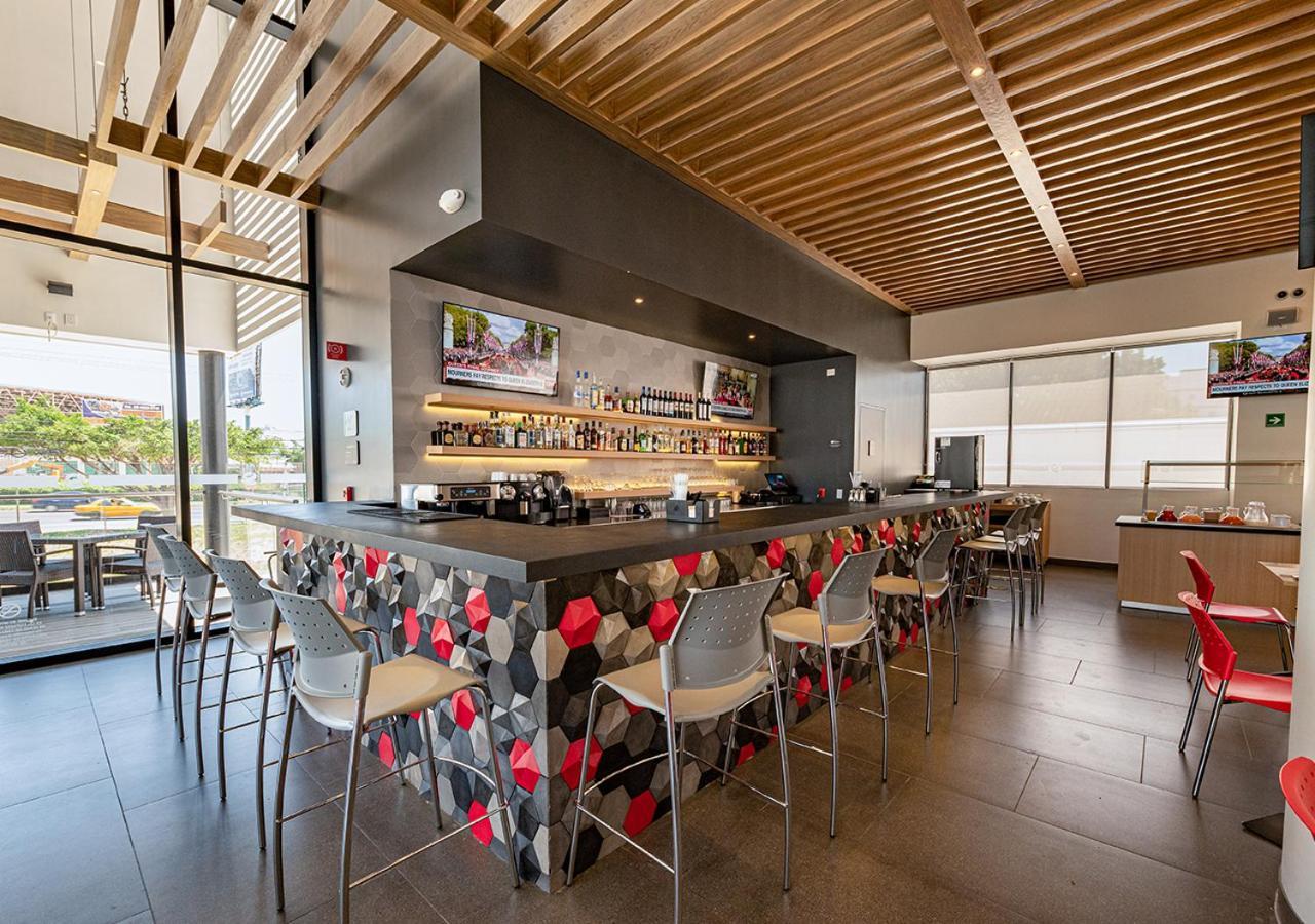 Ramada Encore By Wyndham Guadalajara Aeropuerto 4* Las Pintas