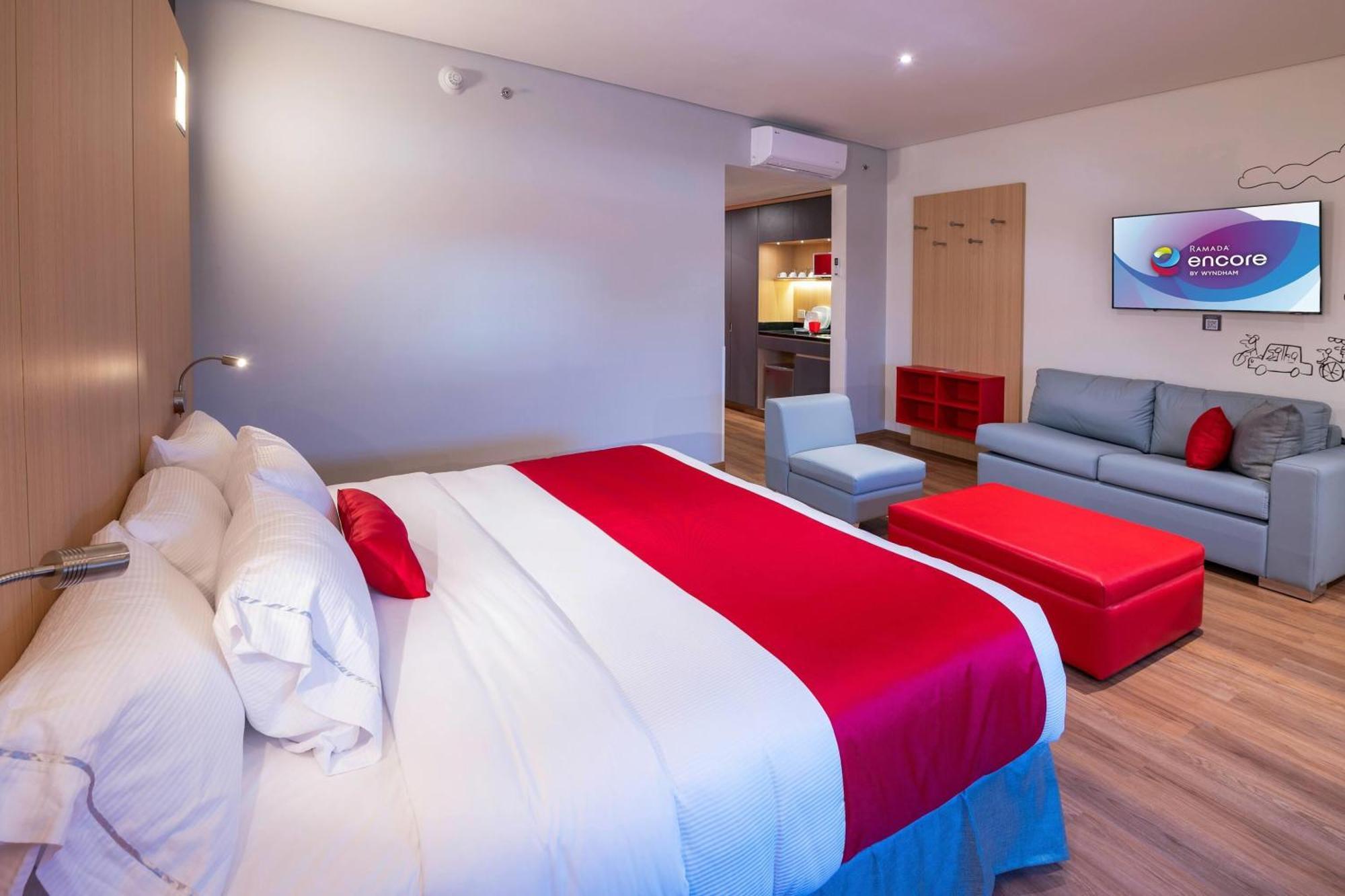 Hotel Ramada Encore By Wyndham Guadalajara Aeropuerto Las Pintas